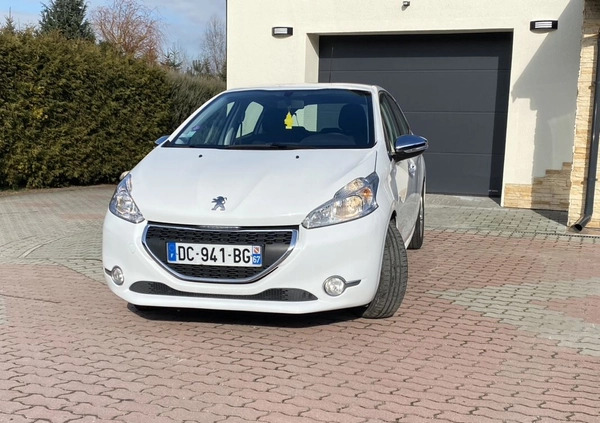 Peugeot 208 cena 27500 przebieg: 71459, rok produkcji 2013 z Jędrzejów małe 407